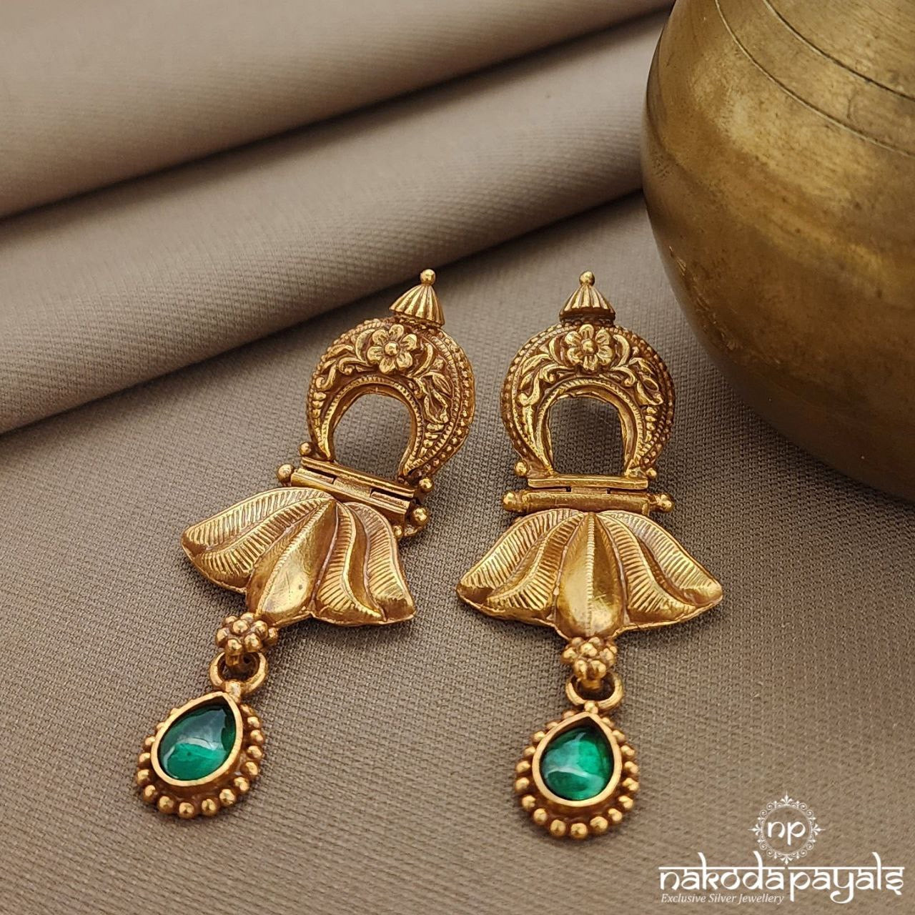 Green Leaf Drop Earrings (Ge10133)