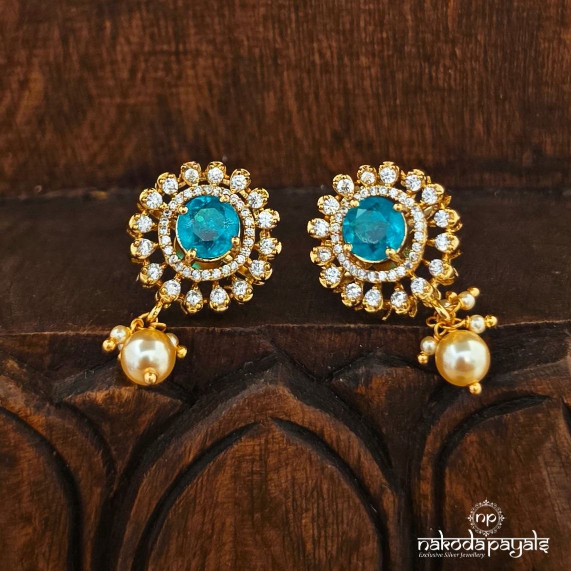 Green Dot Floral Studs (Ge11648)