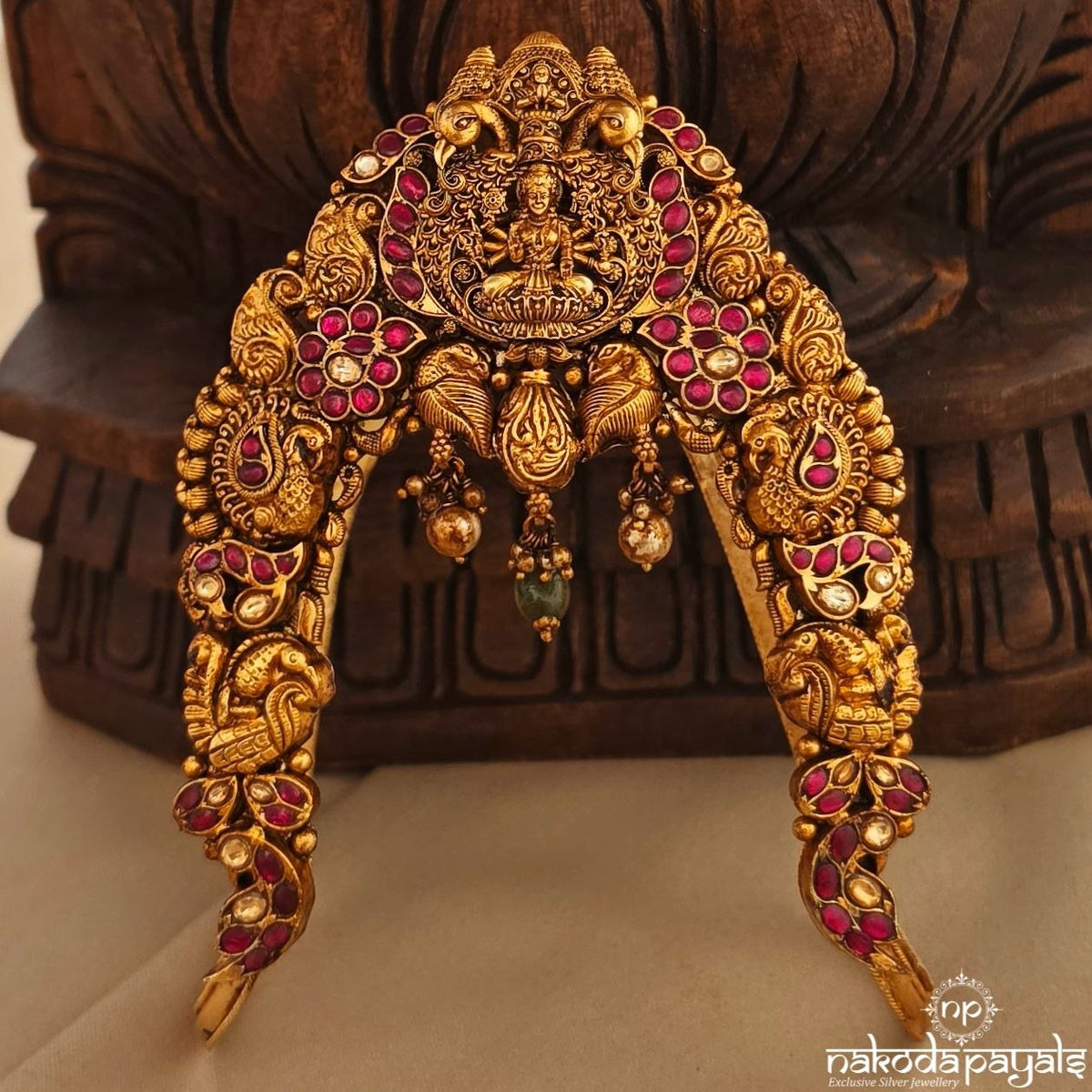 Gayatri Davi Kundan Armlet (Ha0196)
