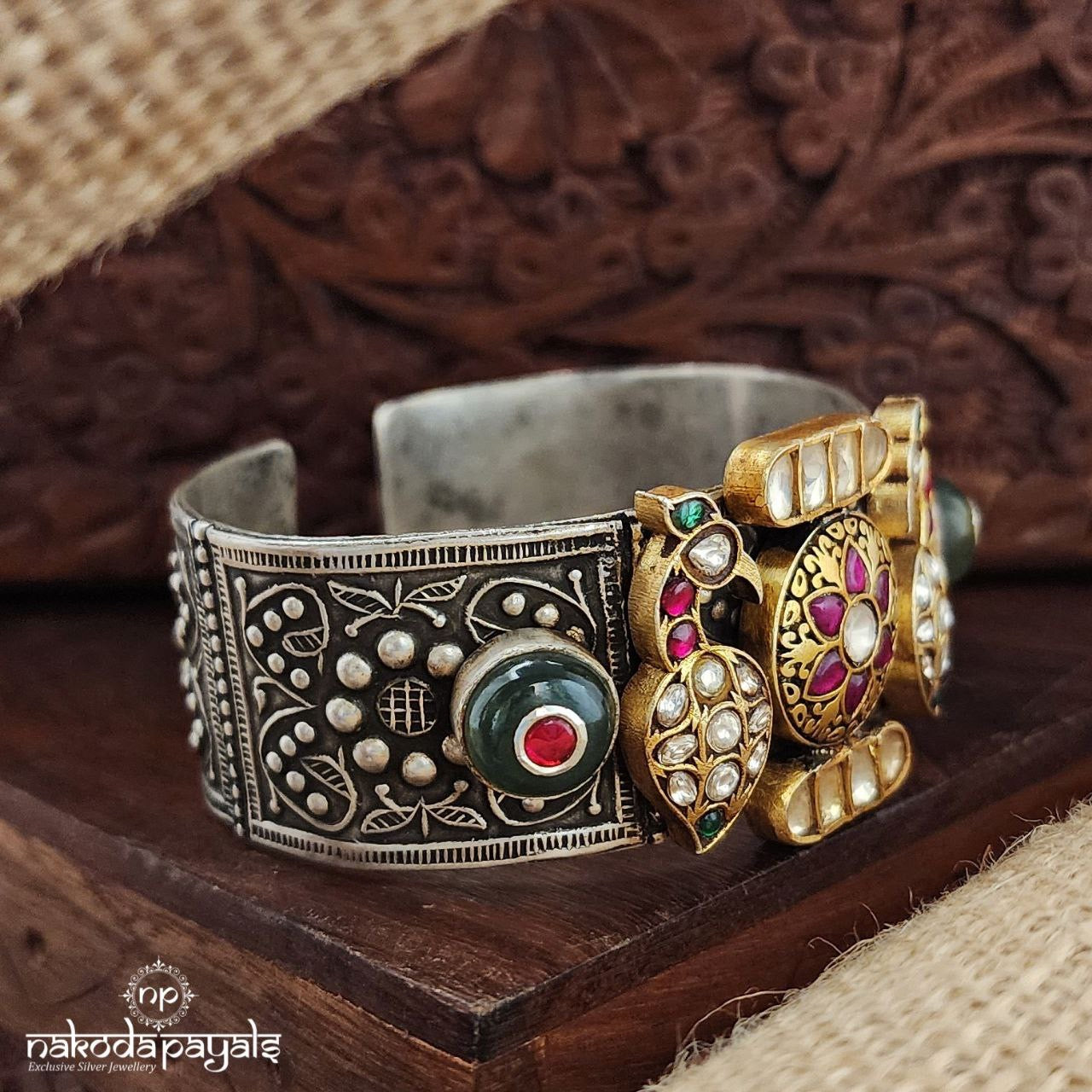 Jade Floral Kundan Dual Tone Adjustable Kada (K6017)