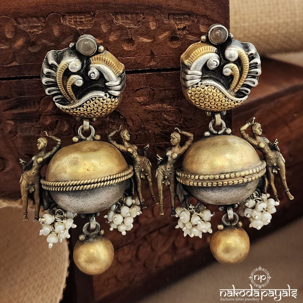 Golden Ball Drop Dual Tone Jhumka (Dt1399)