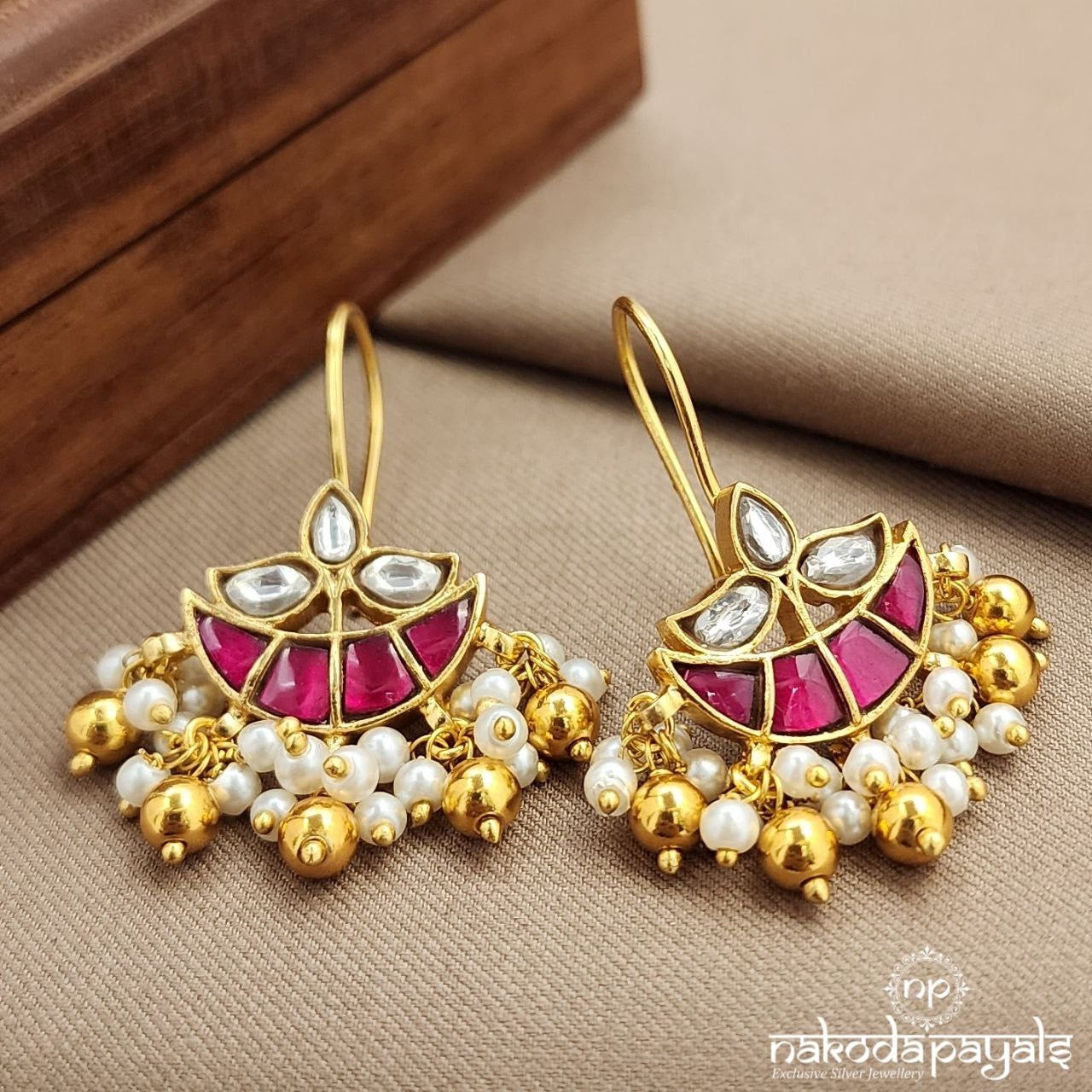 Pink Half Moon Pearl Drops Kundan Earrings (Ge9705)