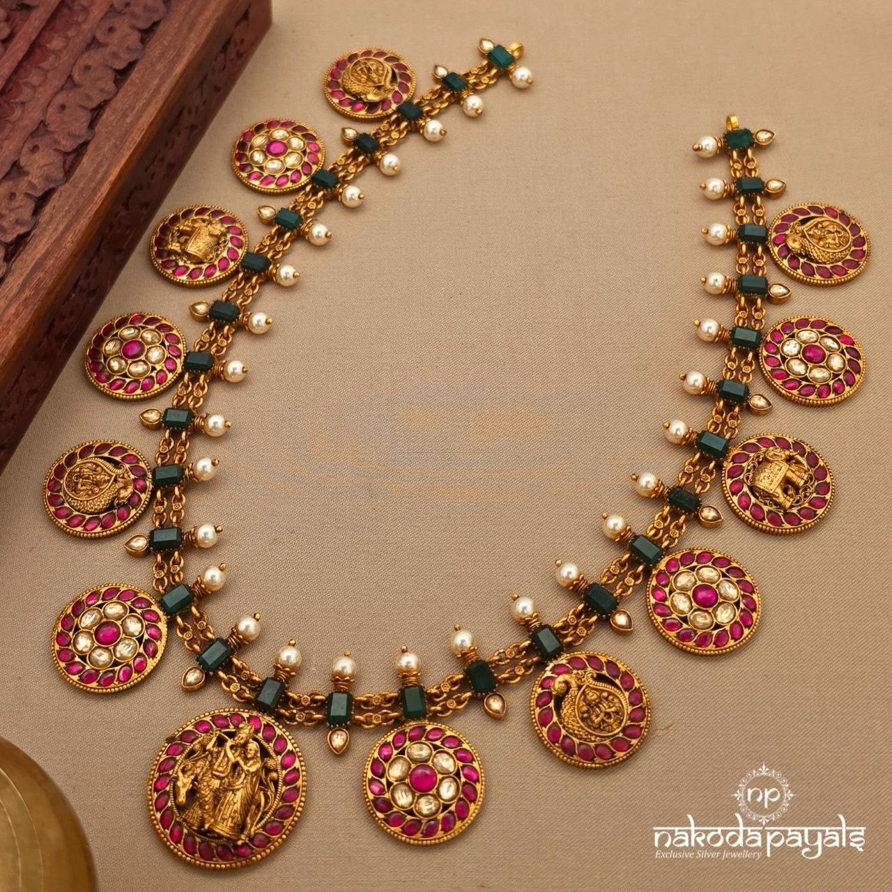 Traditional Radhakrishnan Neckpiece (Gn10436)
