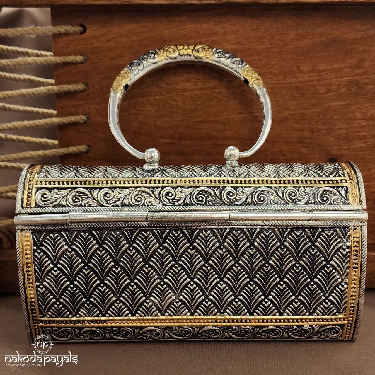 Multicoloured Floral Dual Tone Kundan Purse (Esa312)