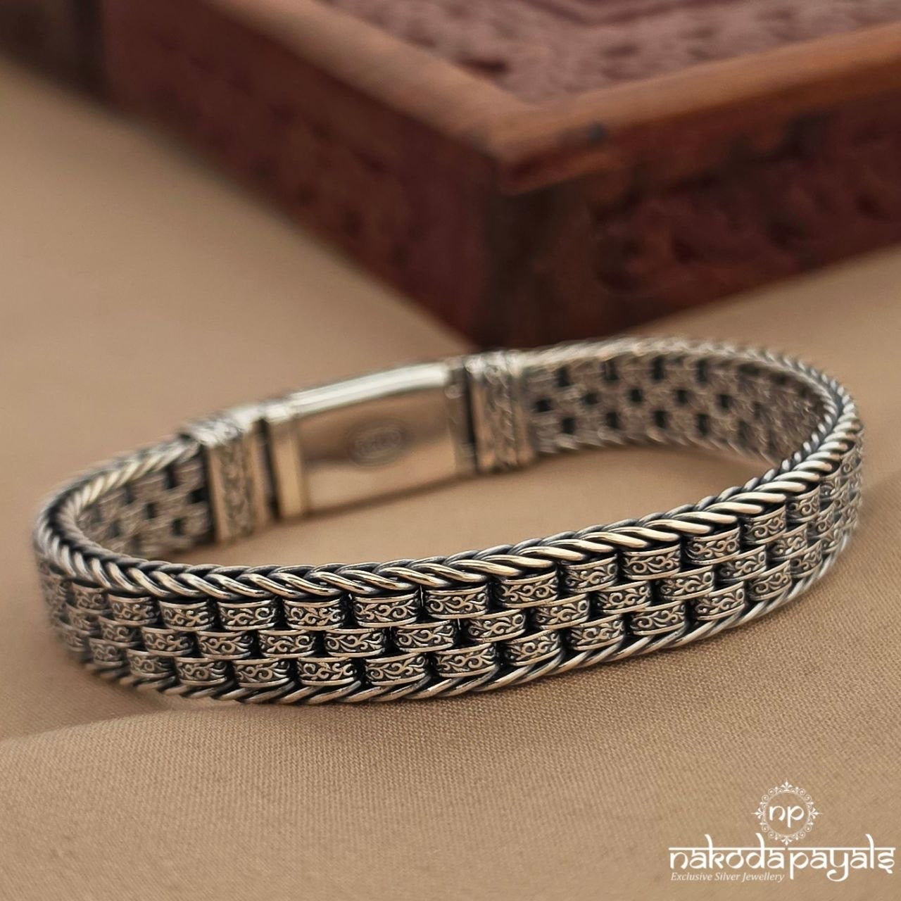 Classic Men’s Bracelet (Mc1176)