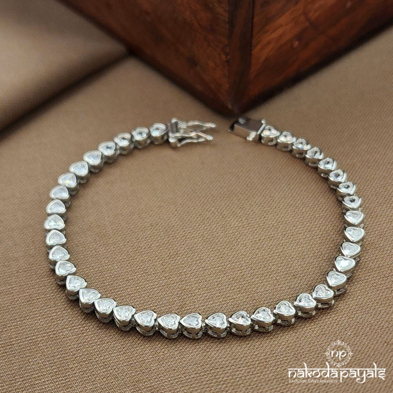 Pretty Heart Bracelet (St3748)