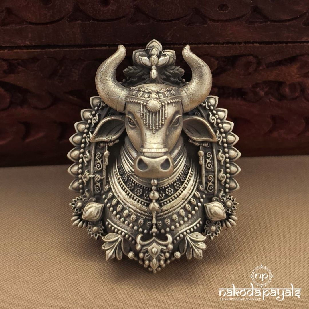Bull Brooch (St2145)