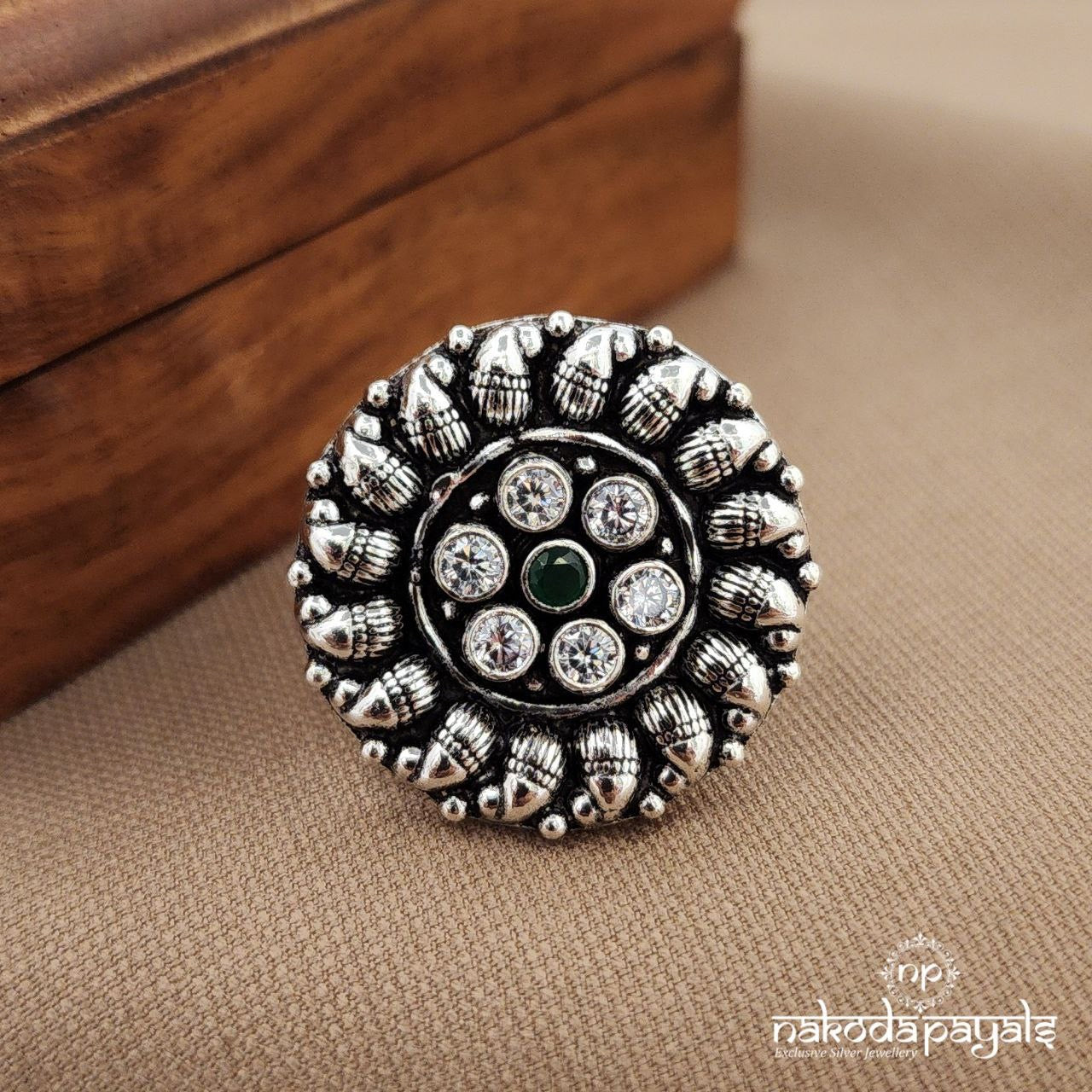 Green Dot Finger Ring (F2810)