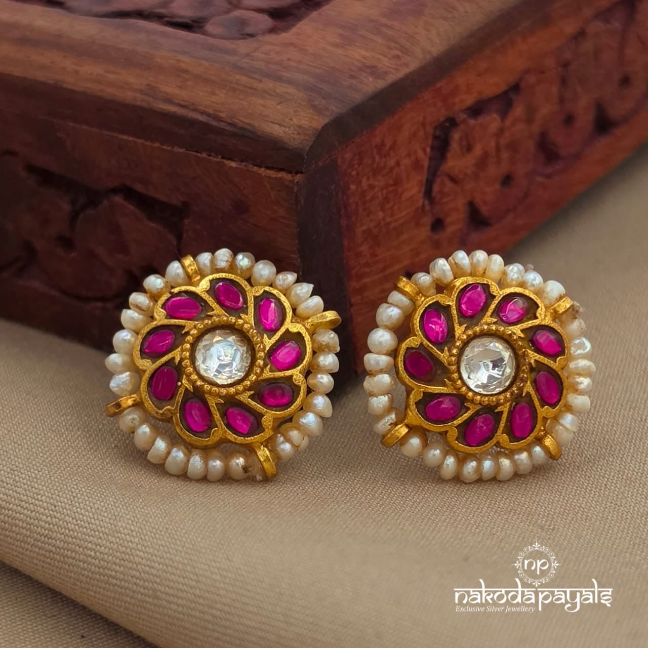 Pink Floral Pearl Studs (Ge10963)