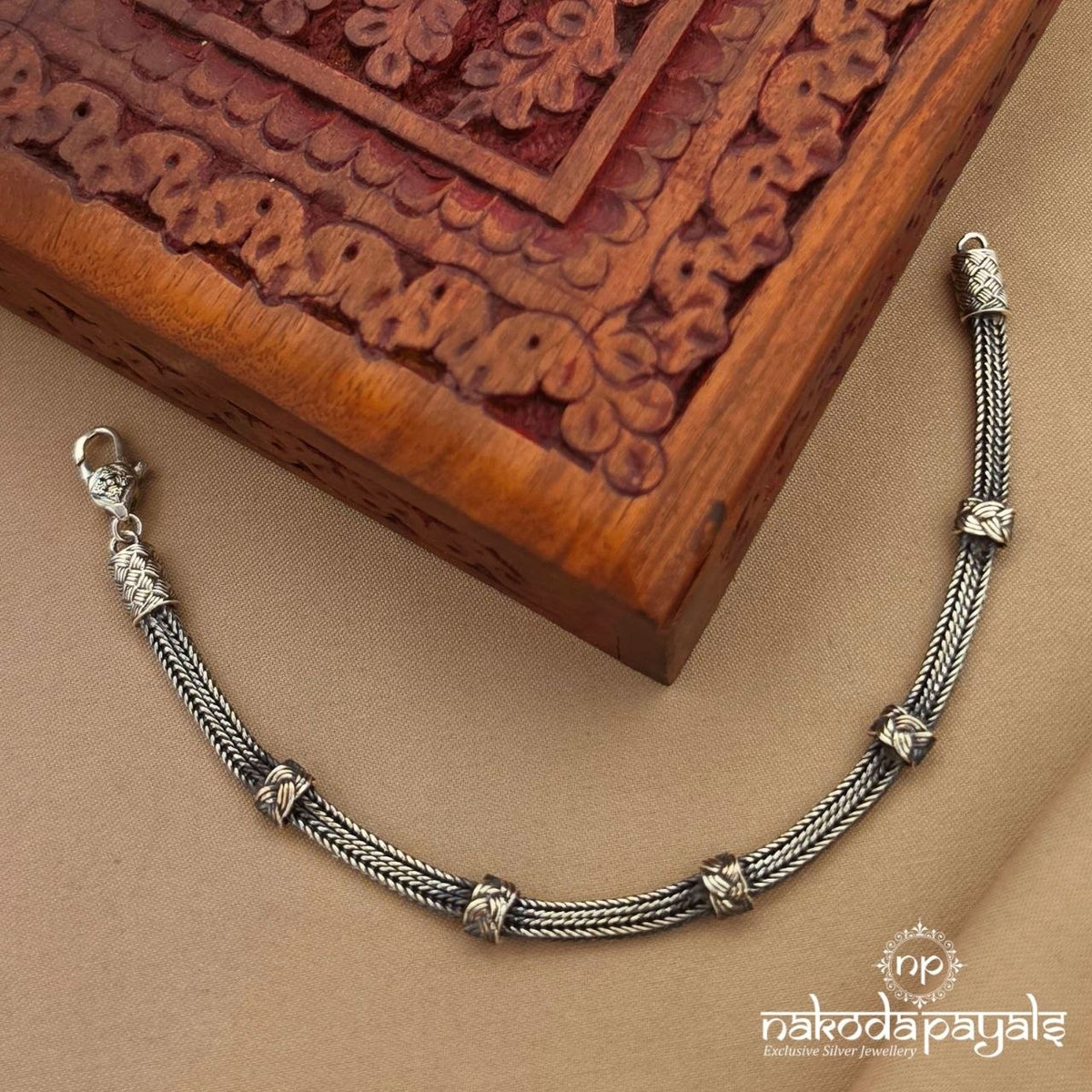 Sleek Men’s Bracelet (Mc1191)