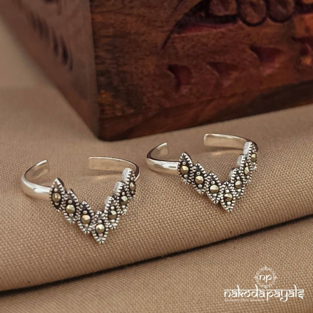 Elegant Marcasite Toerings (T4932)