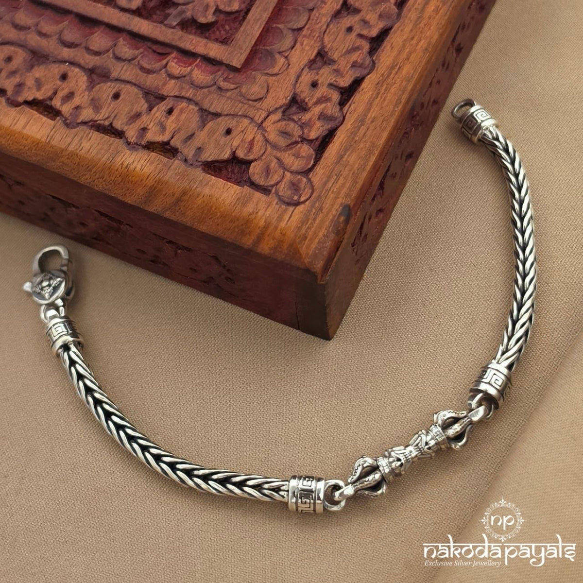 Classic Men’s Bracelet (Mc1186)