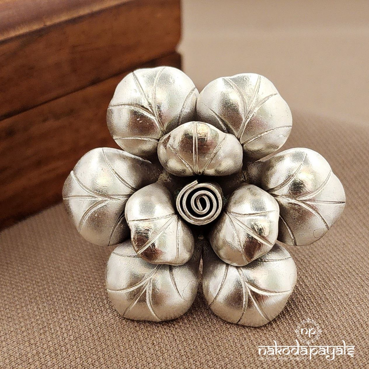 Lotus Charm Finger Ring (F2796)