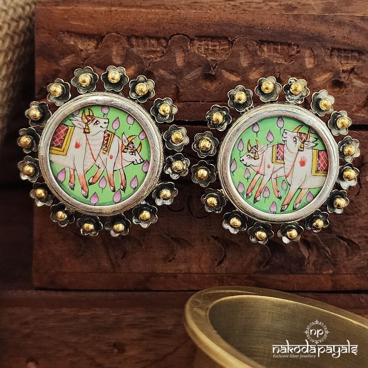 Floral Hand Painted Dual Tone Studs (Dt1361)