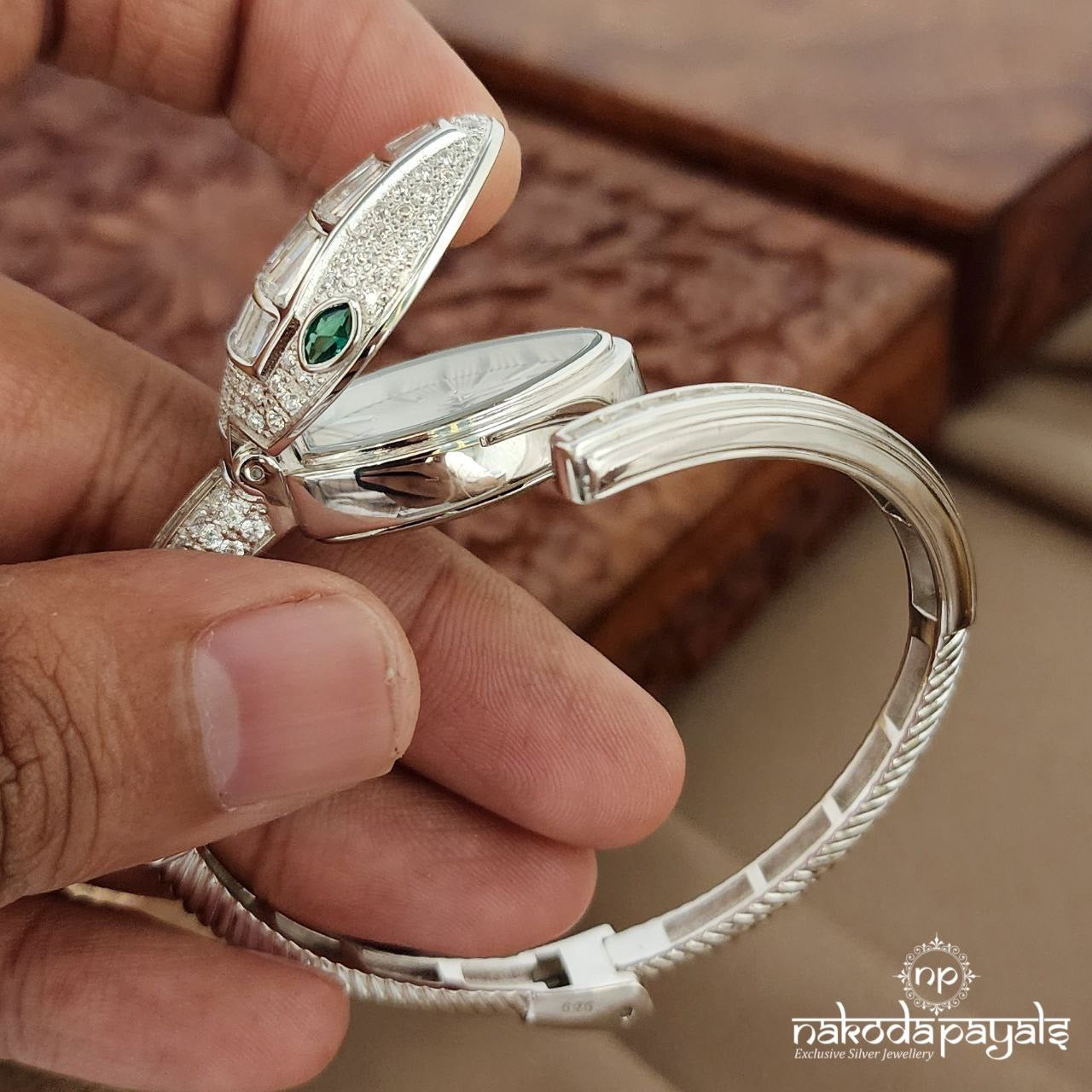White Serpent Bracelet Watch (W0253)