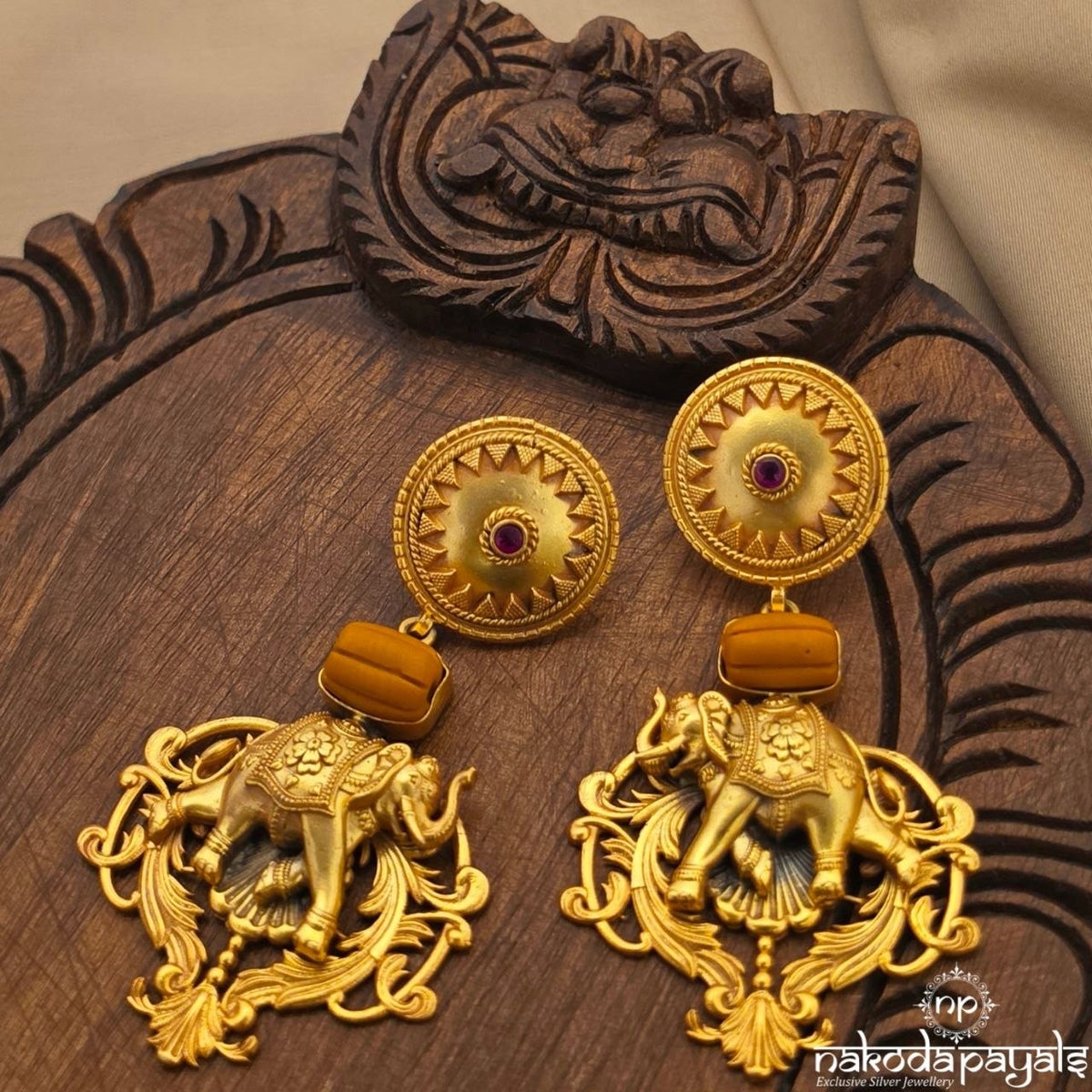 Coral Elephant Earrings (Ge11519)