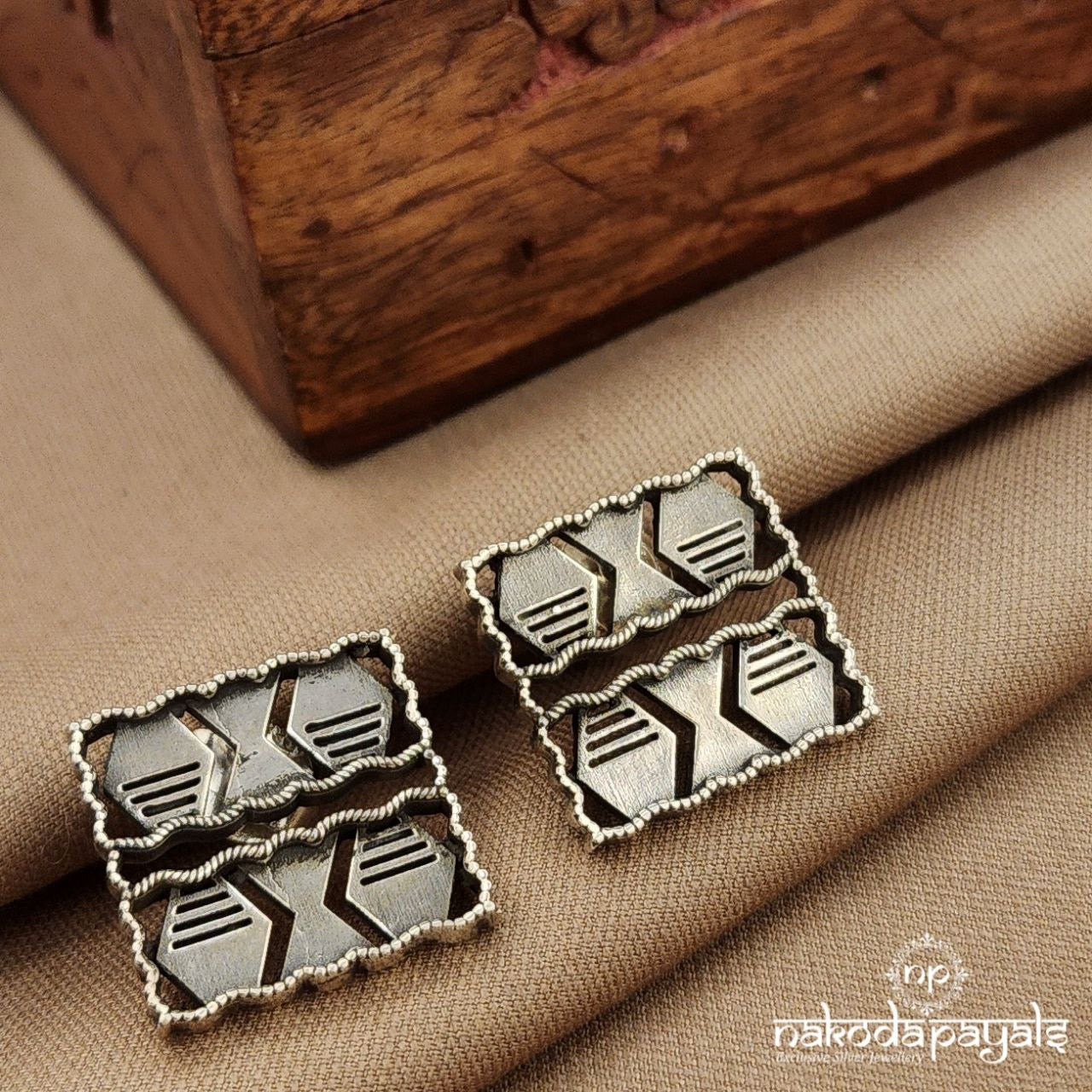 Square Studs (S3847)