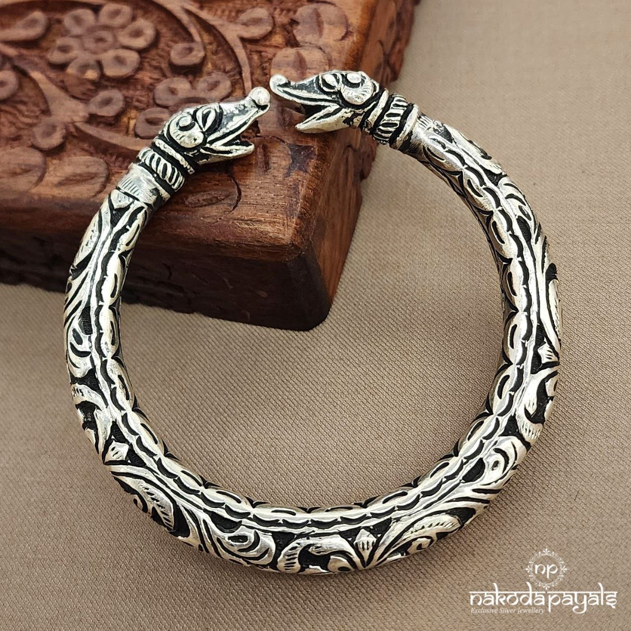 Dragon Chitai Kada (K6005)