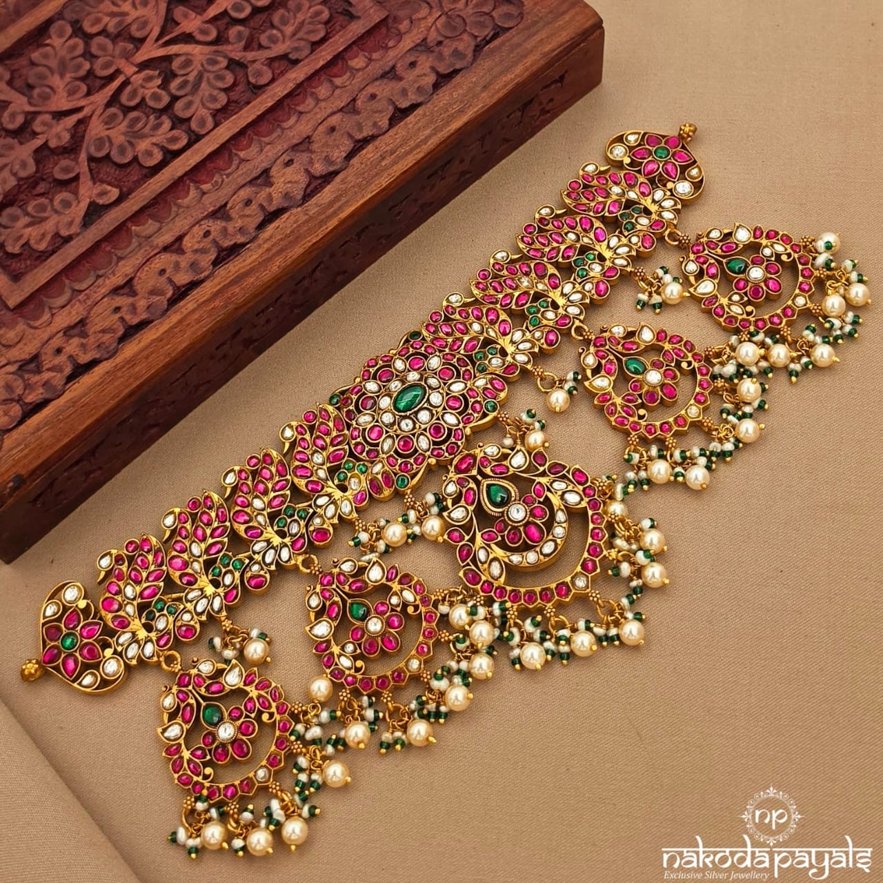 Endearing Kundan Choker (Gn10453)