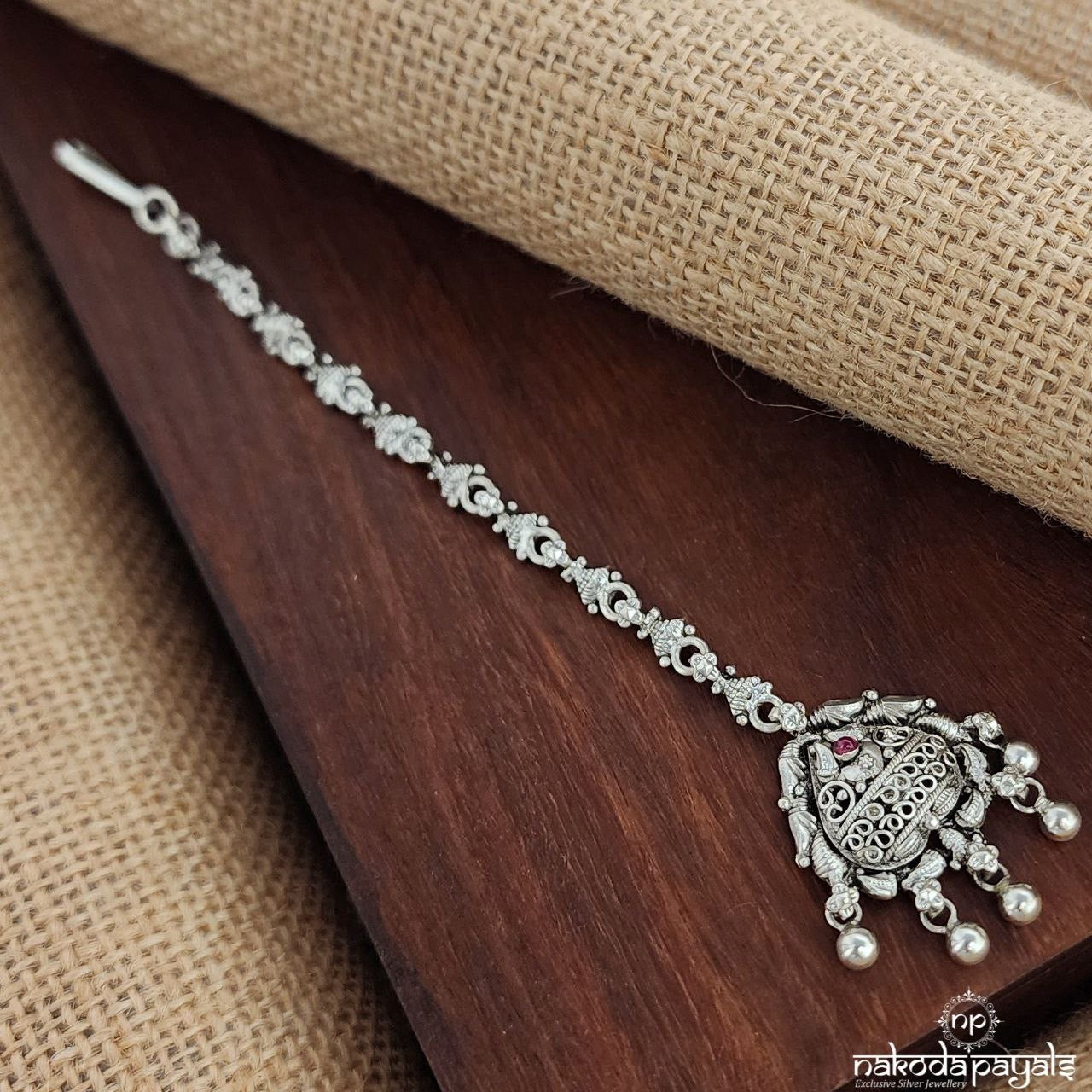 Elegant Ball Drops Maang Tika (M0414)