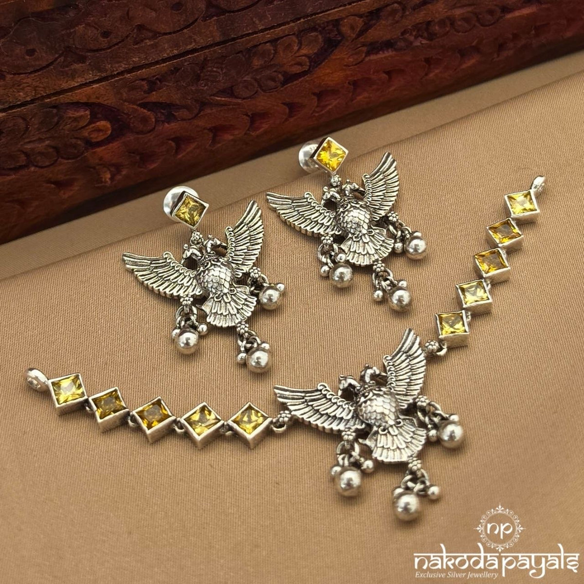 Yellow Gandaberunda Choker With Earrings (N12173)