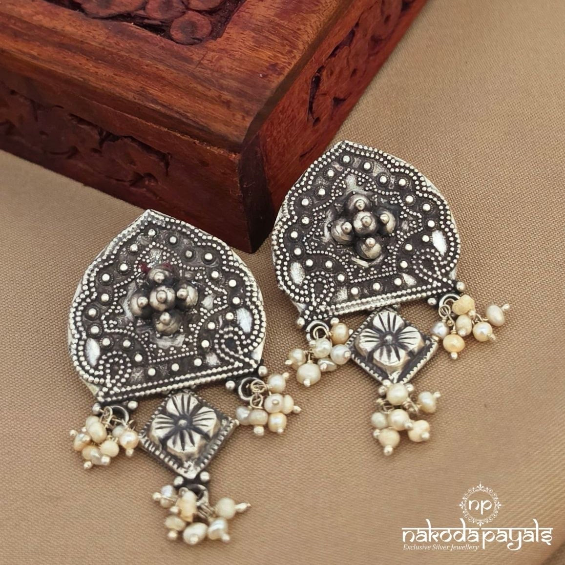 Floral Pearl Drops Earrings (C4023)