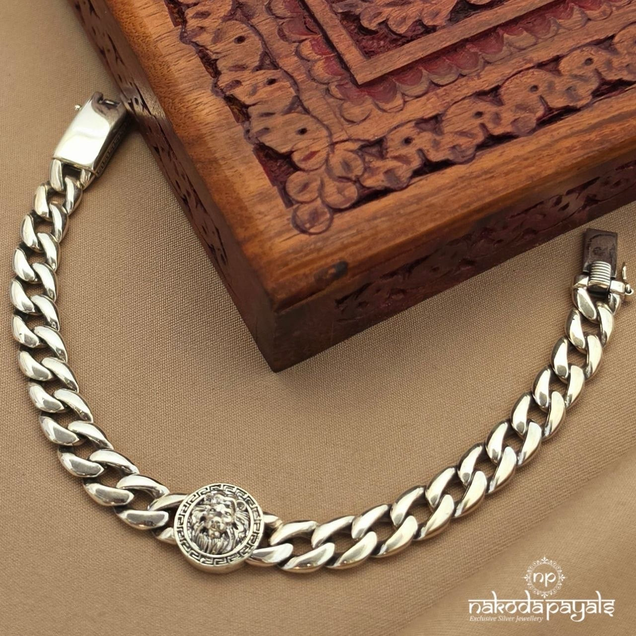 Lion Men's Bracelet (Mc1195)