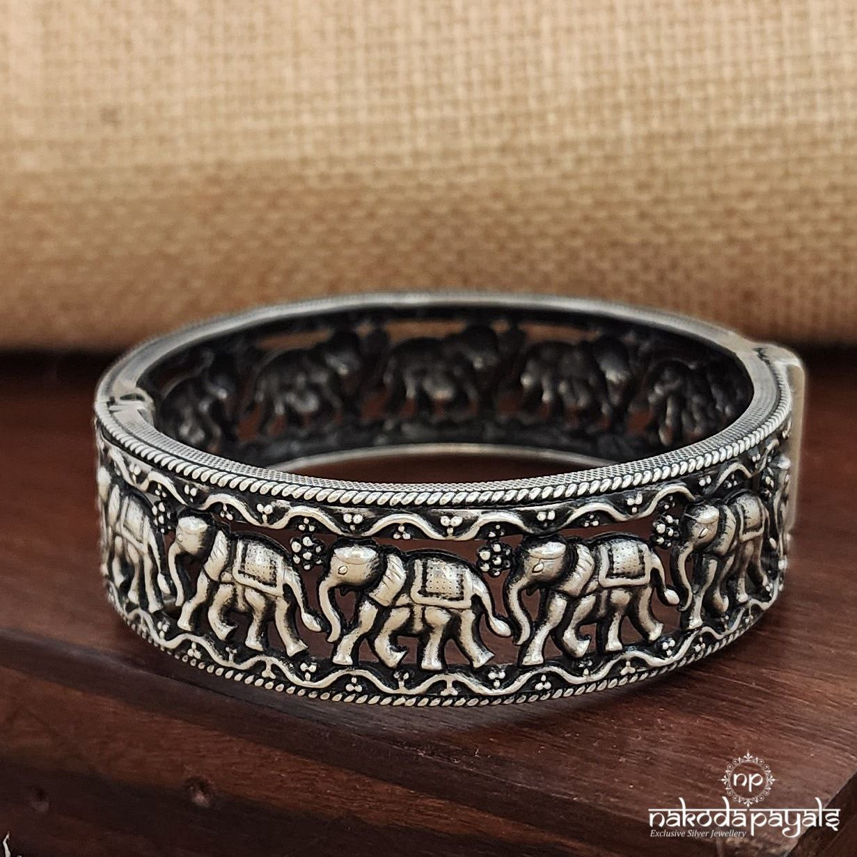 Divine Elephant Openable Screw Kada (K6035)