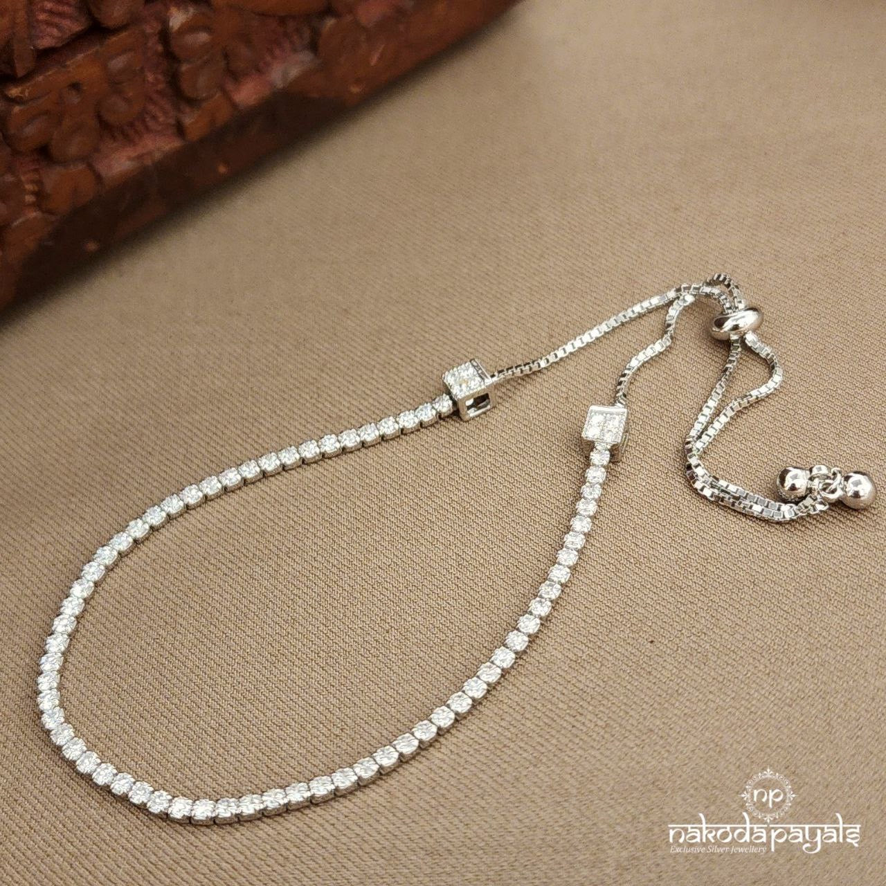 Sleek Spark Adjustable Tennis Bracelet (K5305)