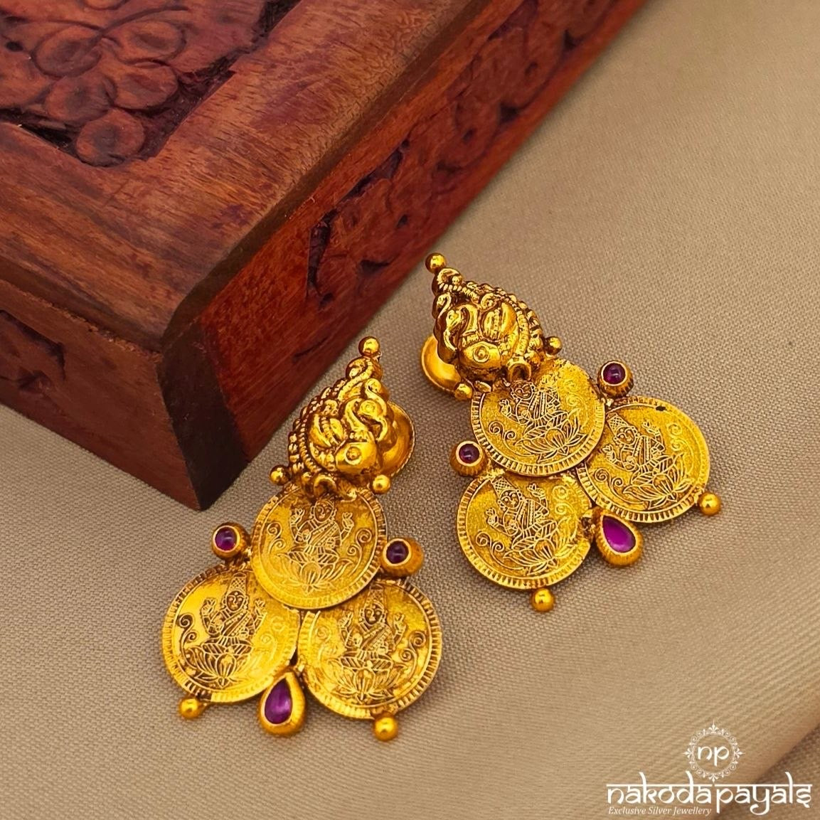 Peacock Coined Studs (Ge10563)