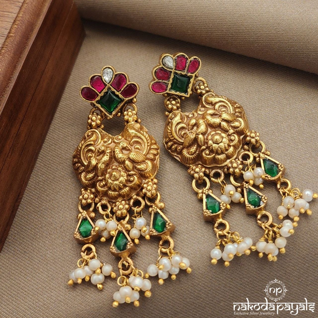 Grand Pearl Drops Kundan Chandbali (Ge9747)