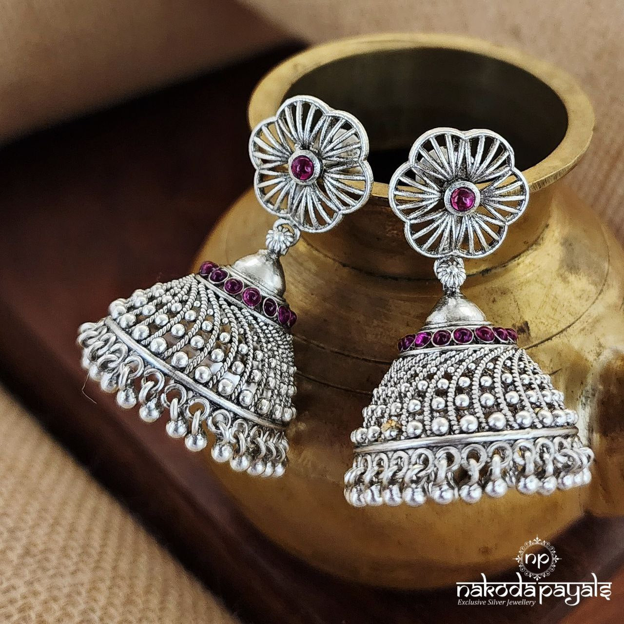 Graceful Flower Jhumka (J8037)