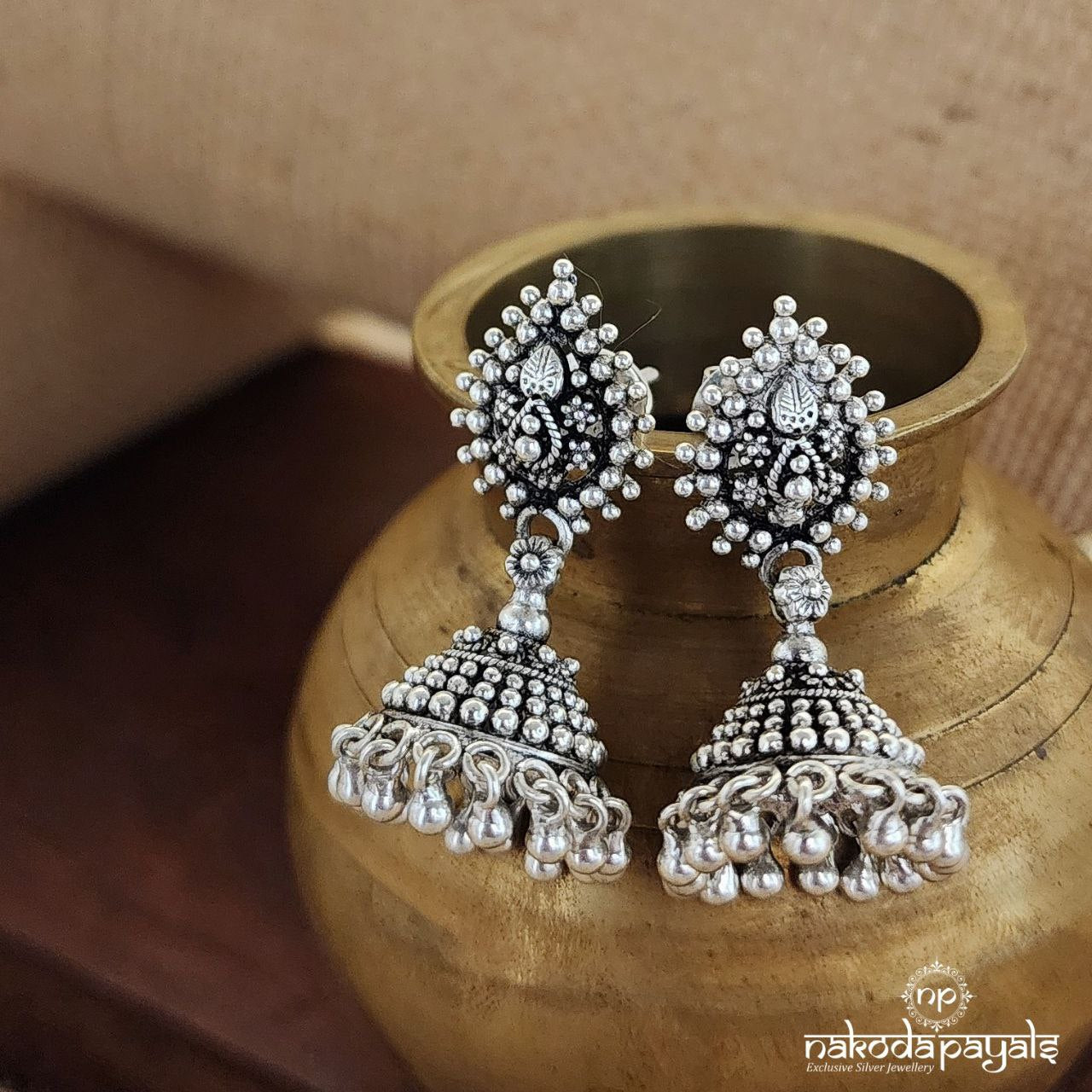 Leaf Drops Jhumka (J8043)