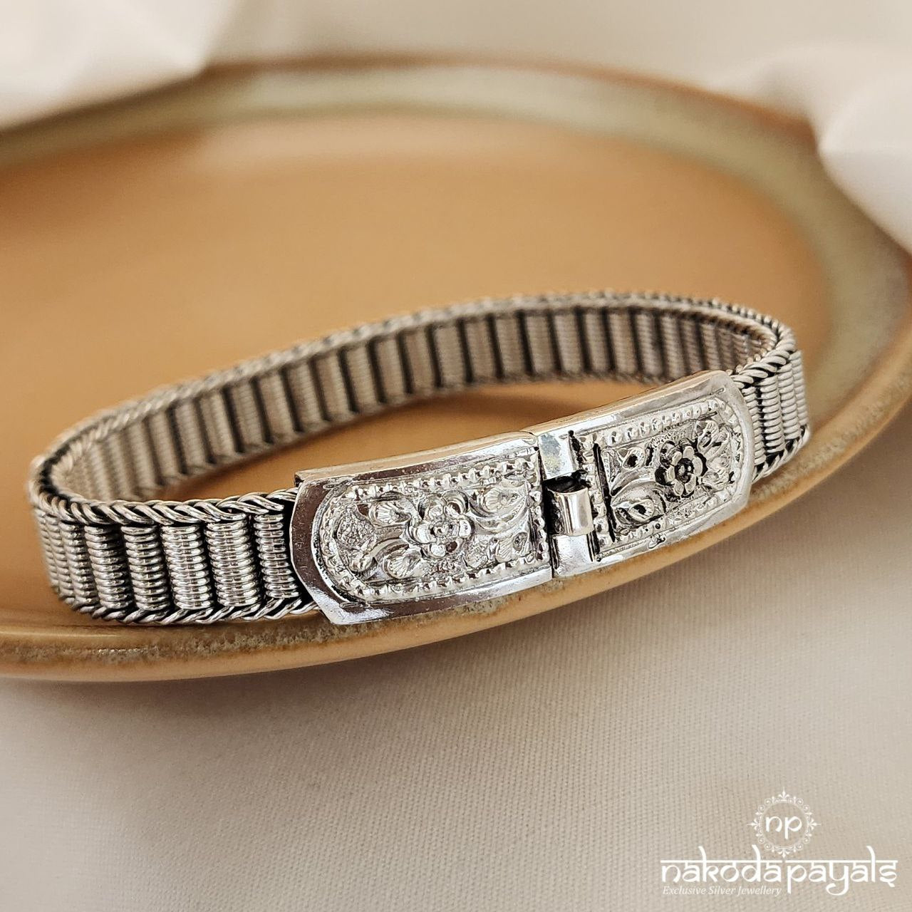 Luxe Wrap Men’s Bracelet (Mc0863)