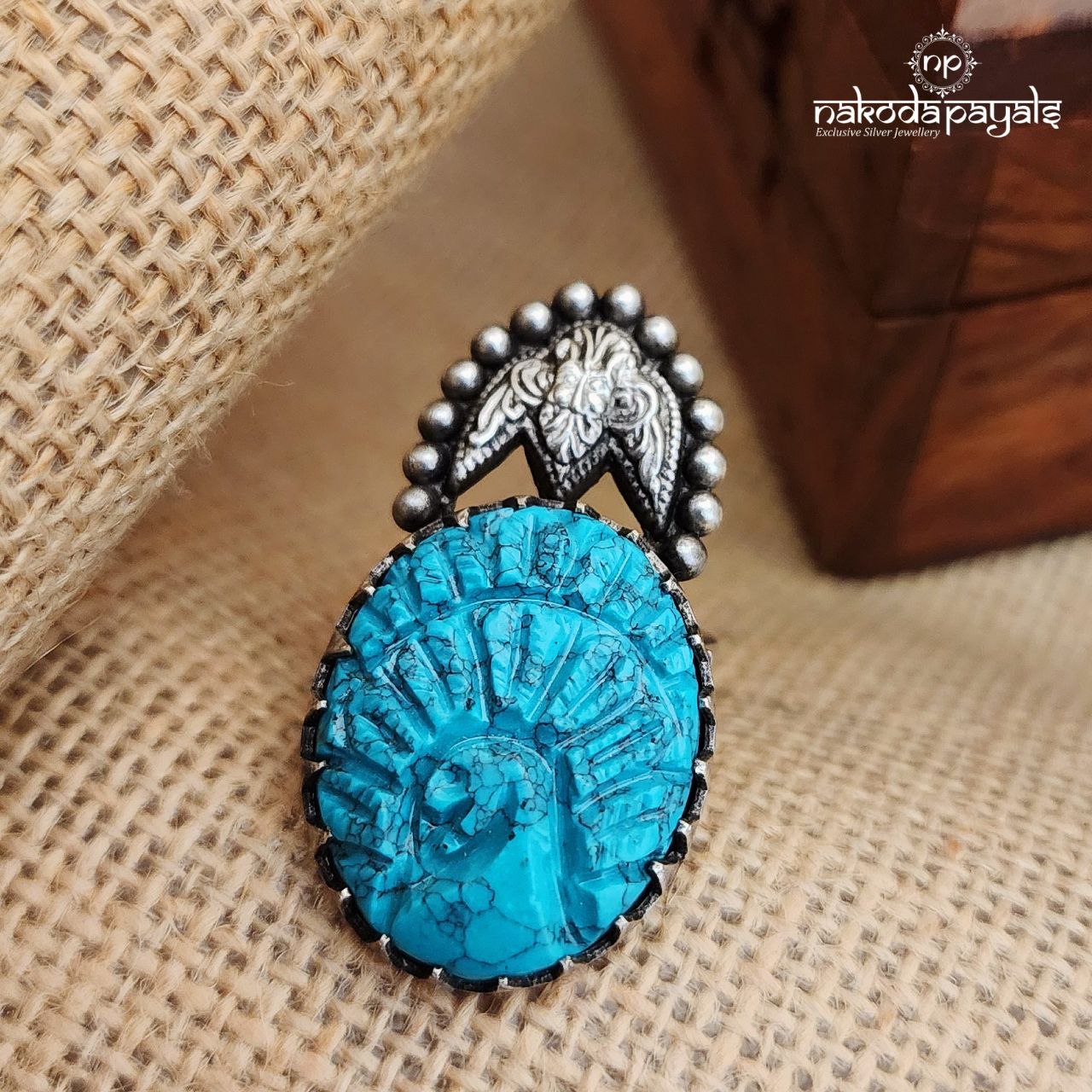 Turquoise Finger Ring (F2479)