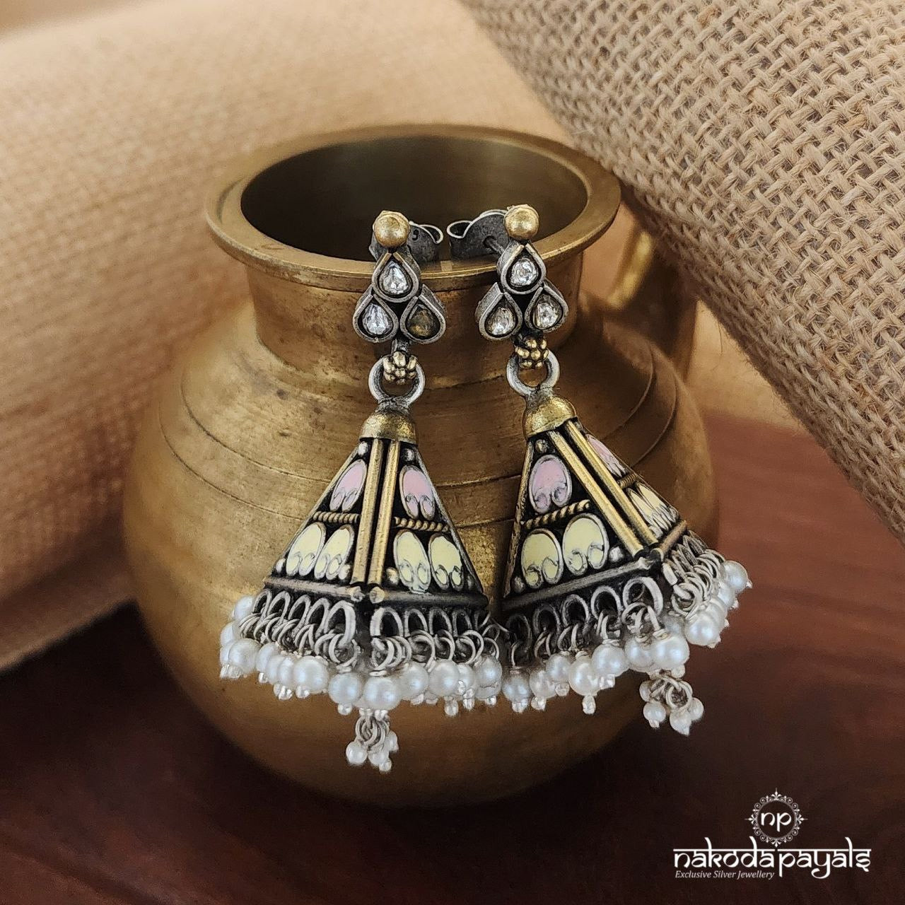 Pyramid Pearl Drops Earrings (J8121)
