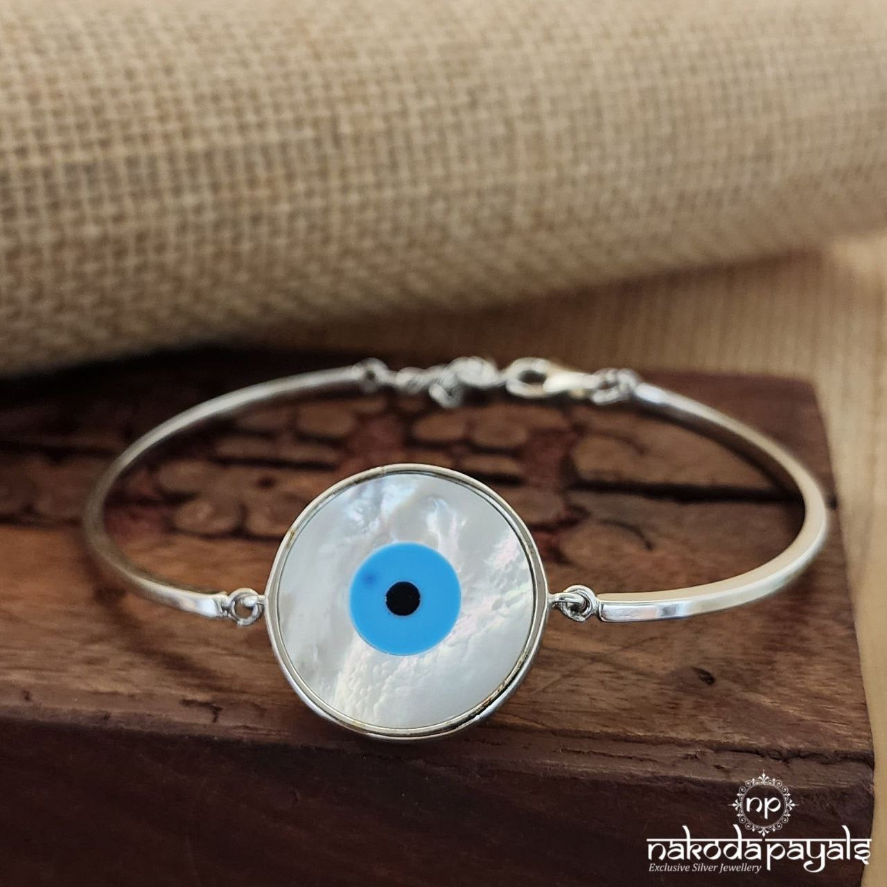 Circular MOP Bracelet (Br1573)