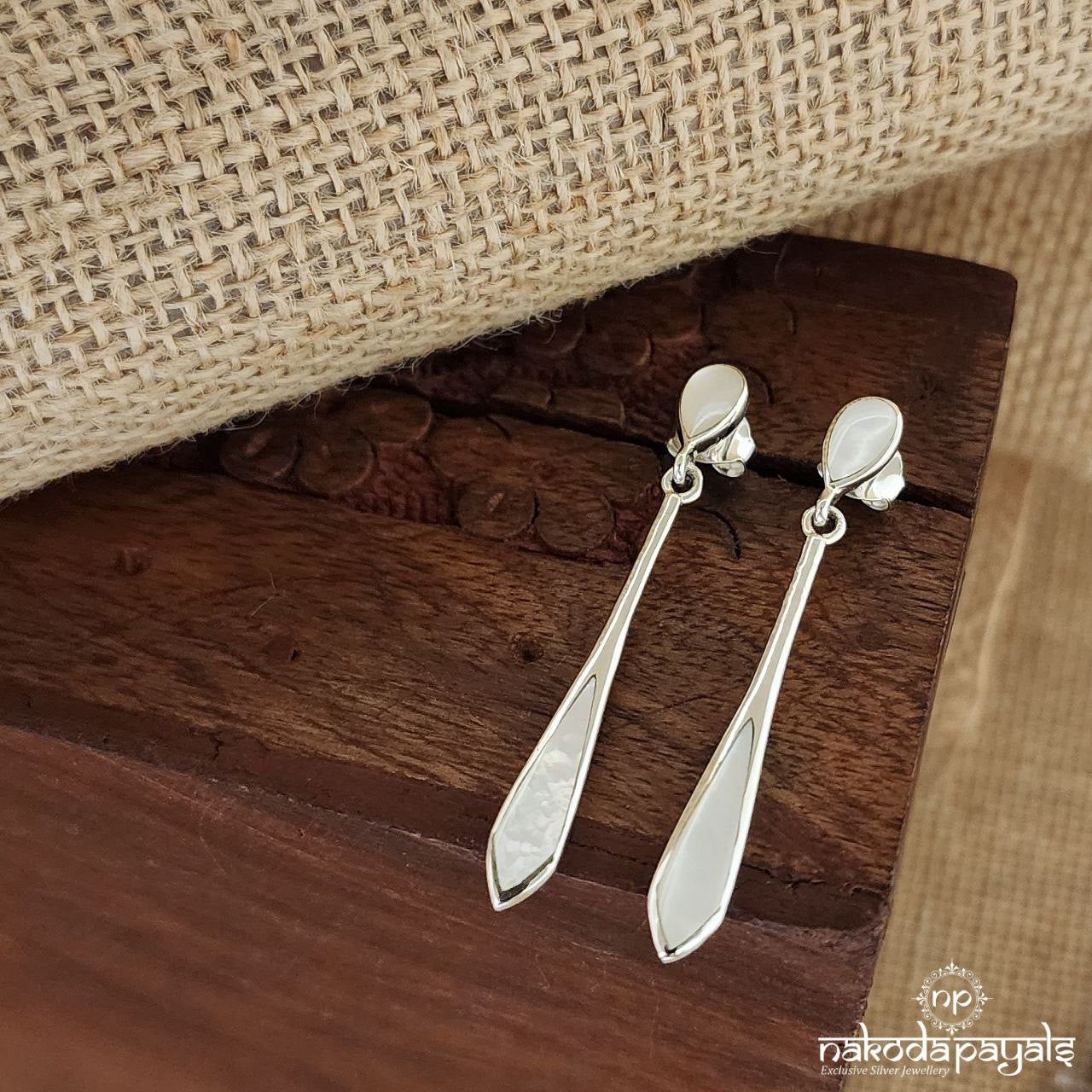 Moon Leaf MOP Earrings (St3029)