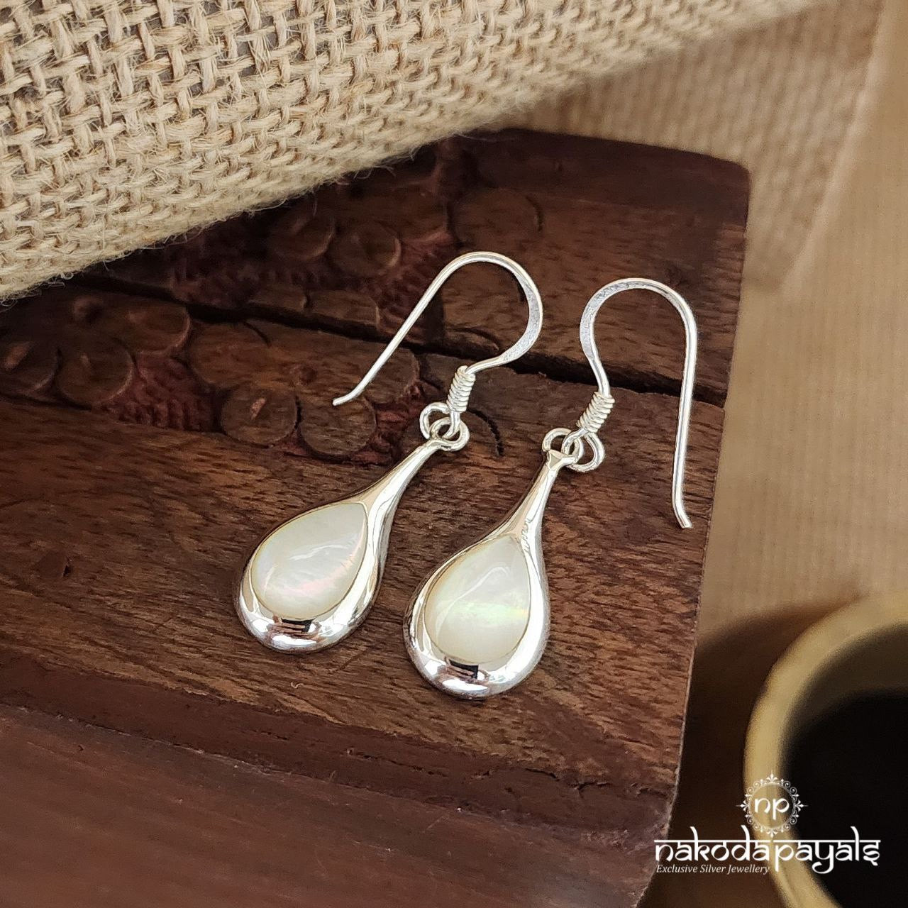 White Drop MOP Earrings (St3036)
