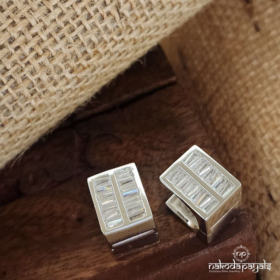 Classic Sparkling Studs (St3002)