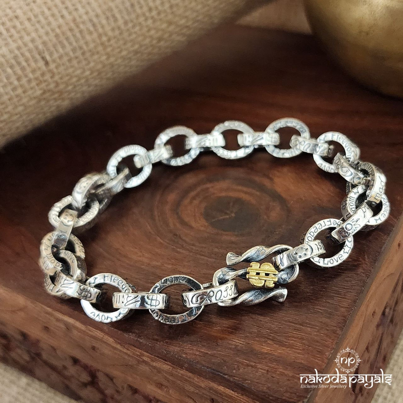 Wild Lines Men’s Bracelet (Mc0882)