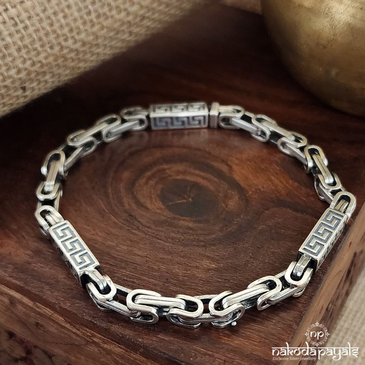 Trendy Linked Men’s Bracelet (Mc0903)