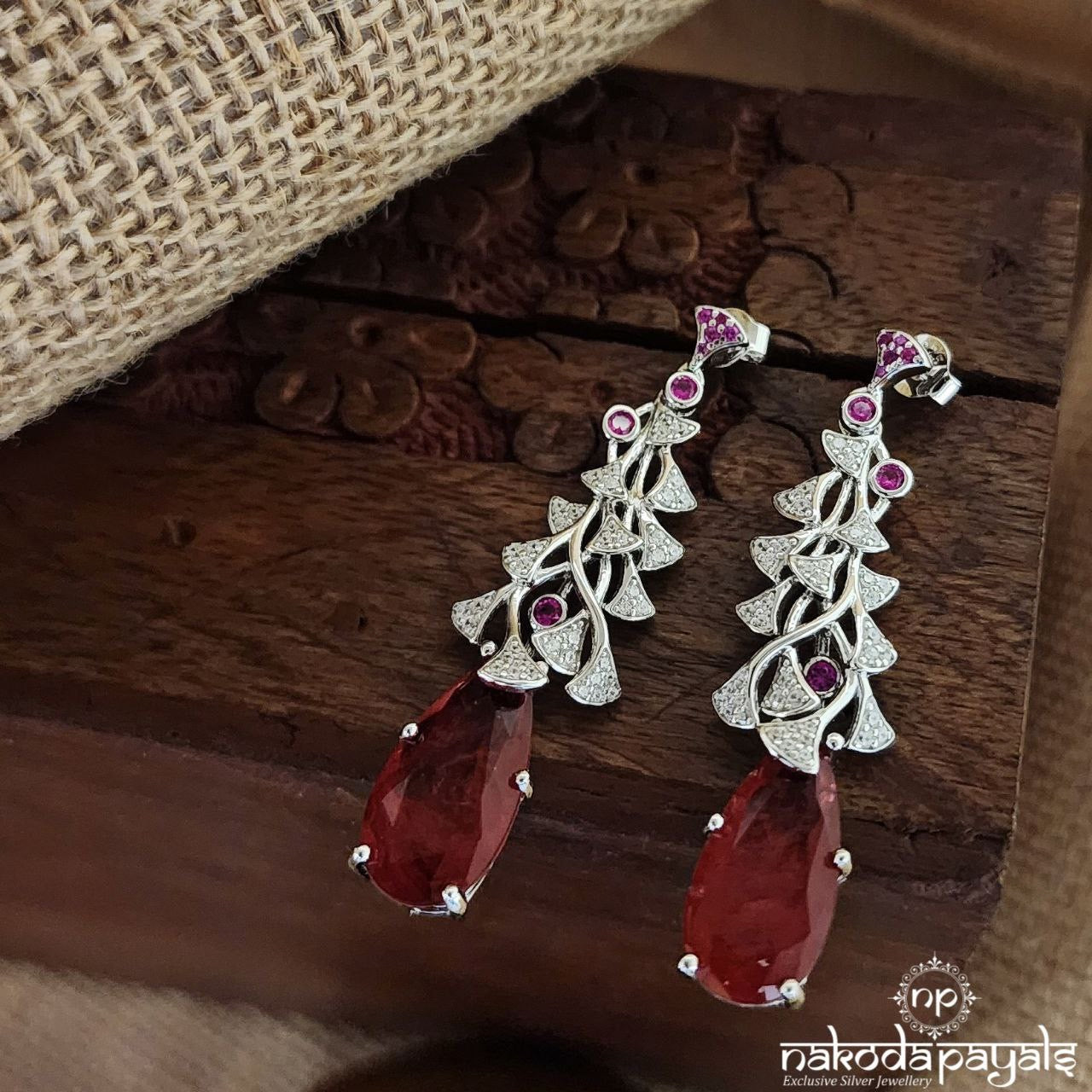 Red Drop Earrings (St3218)