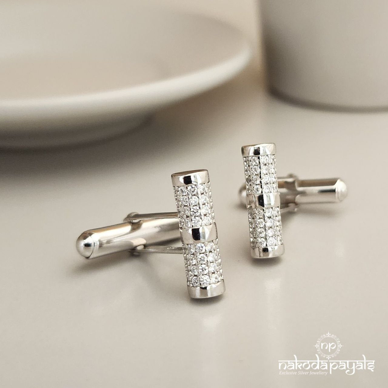 Sophisticated White Cufflinks (CF0200)