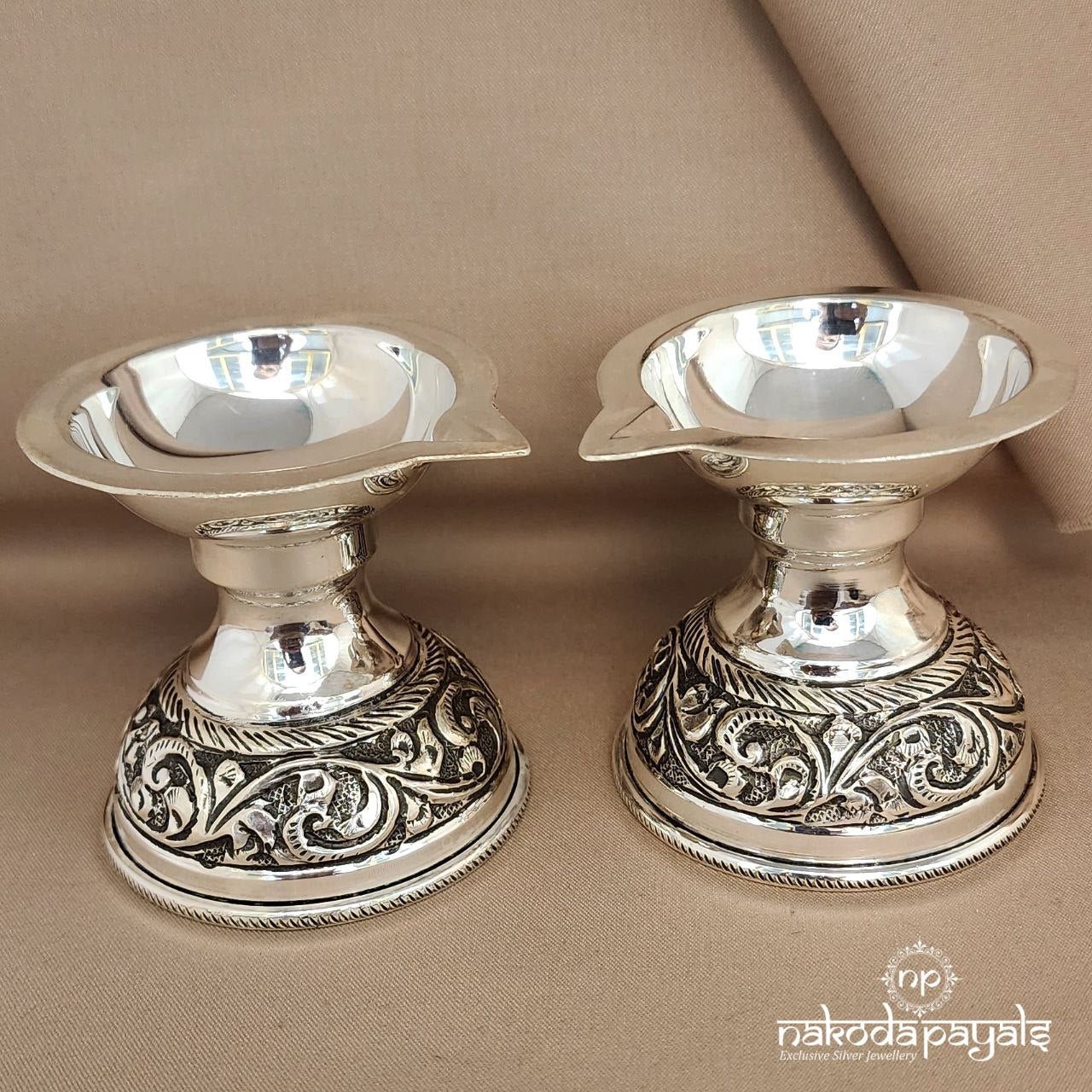 Daily Use Deepam Pair (Aa0350)