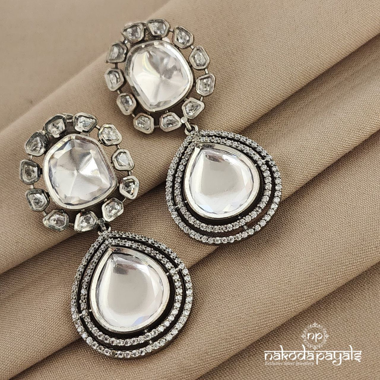 Dangling Drops Earrings (C7194)