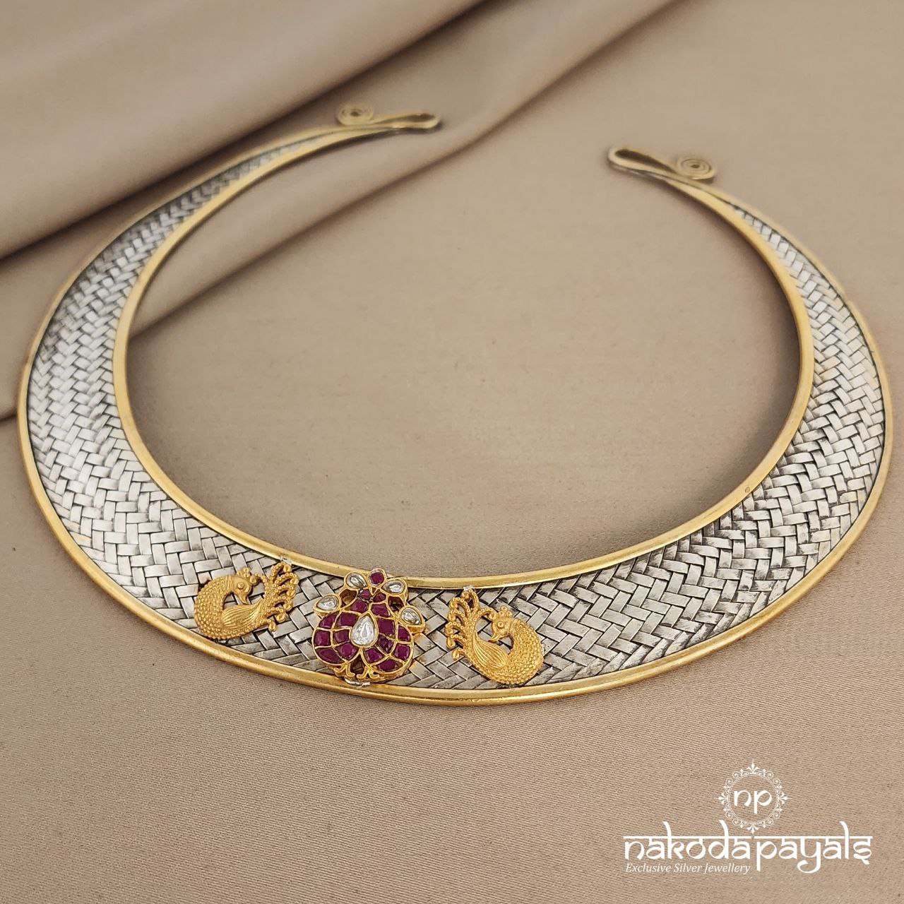 Peacock Kundan Hasli (N8364)