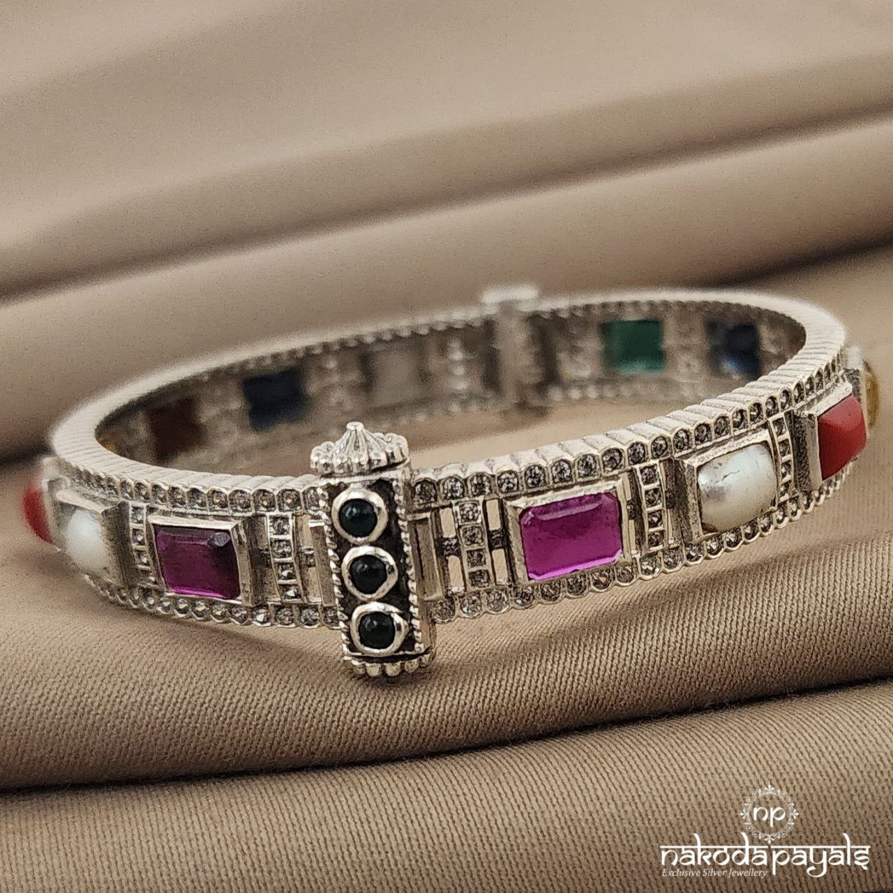 Navarathna Openable Kada Single (K4075)