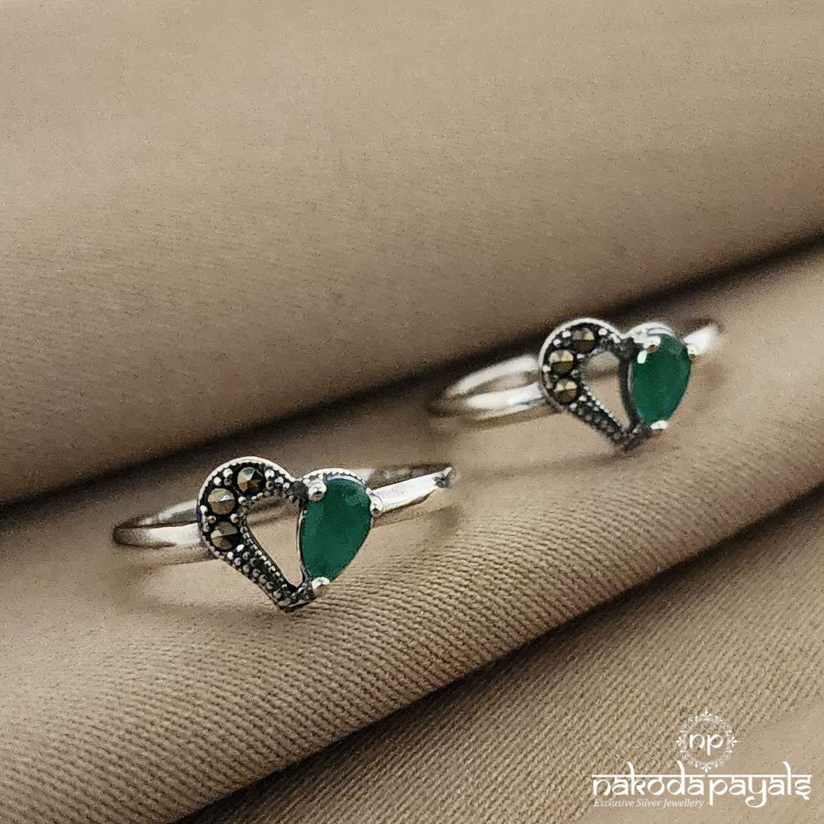 Green Heart Toerings Pair (T2831)