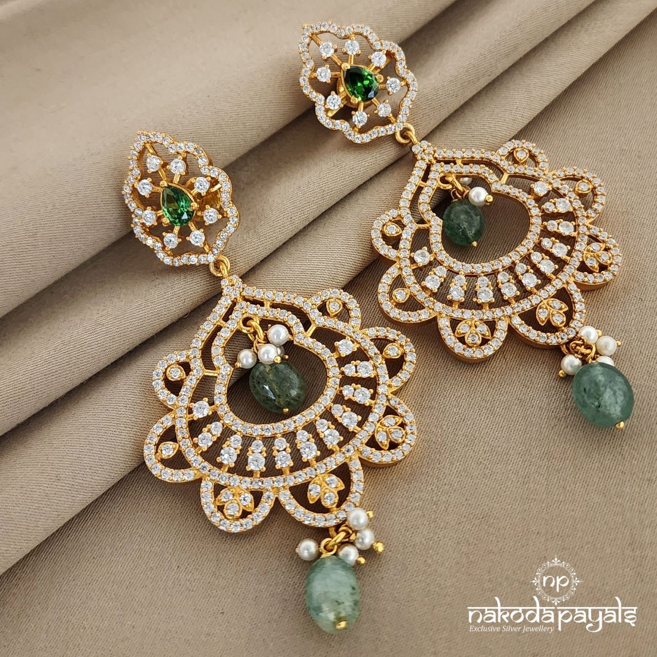 Glistening Zircon Studded Chandbali (Ge6223)